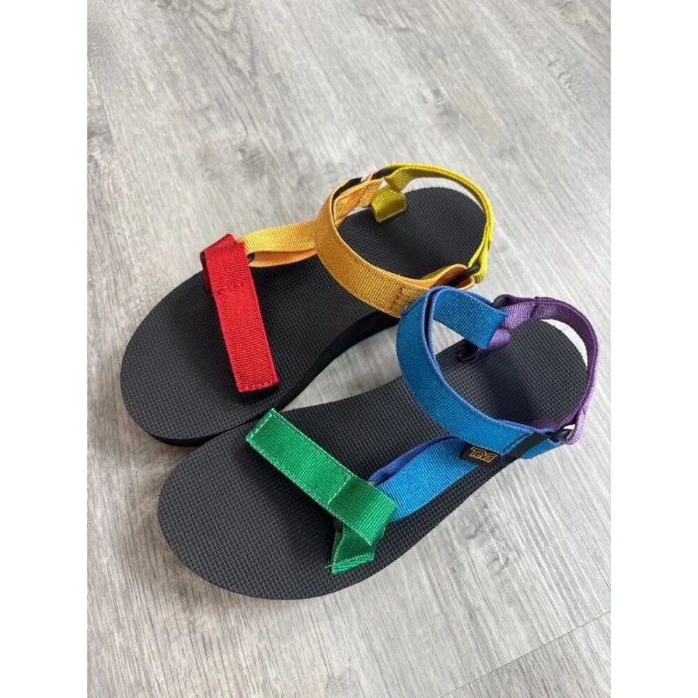 Teva Rainbow Sandals